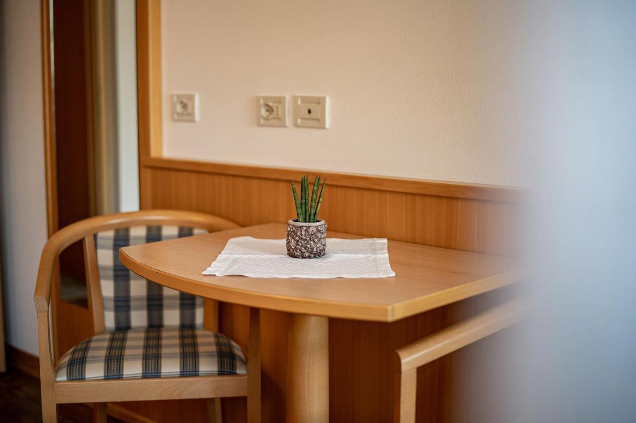 Pension Grafenau Schenna Buitenkant foto